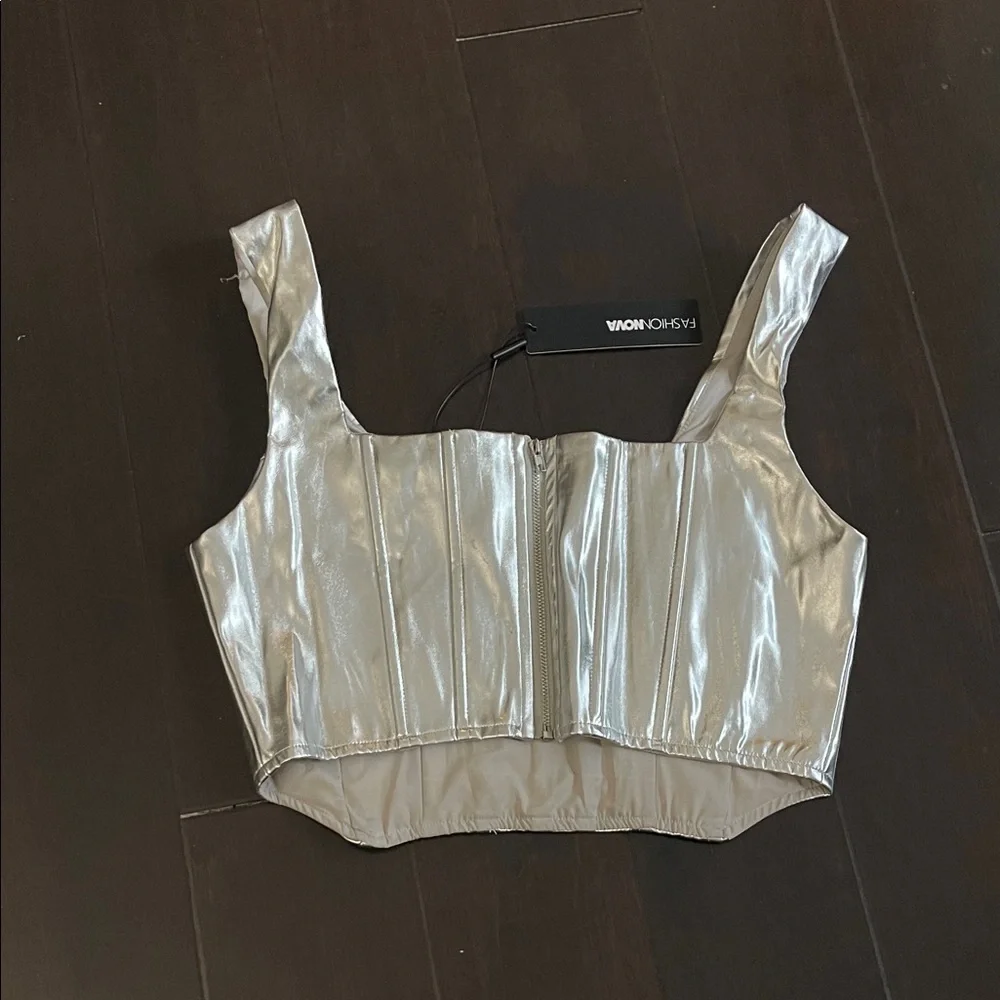 FashionNova Silver Metallic Corset Women's Top size M. - Picture 2 of 2